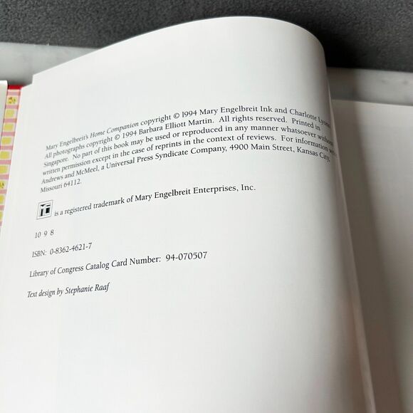 Mary Engelbreit's Home Companion Book The Mary Engelbreit Look and How to Get It - Picture 6 of 14